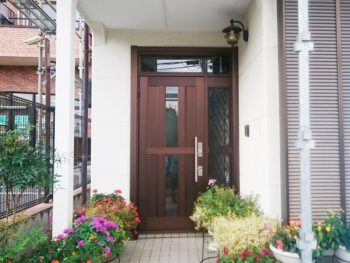 【郡山市】一日で玄関ドアの交換を！（望月）