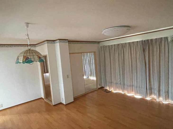 施工前の和室とリビングの境です。