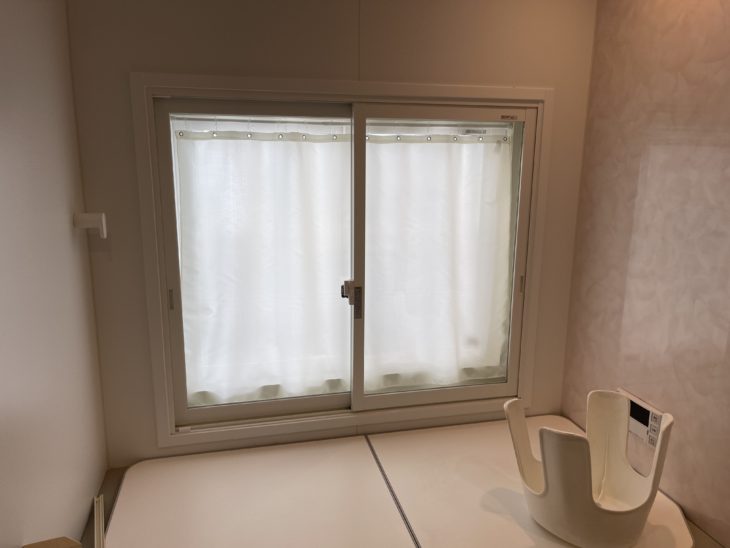 浴室内窓施工後です。