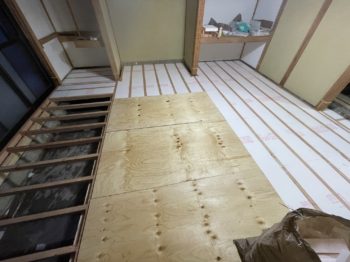 郡山市での住宅改修、床断熱工事